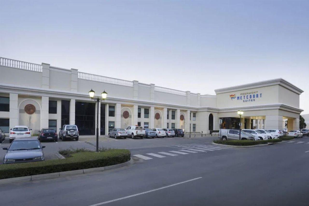 Metcourt At Emperors Palace Kempton Park Extérieur photo