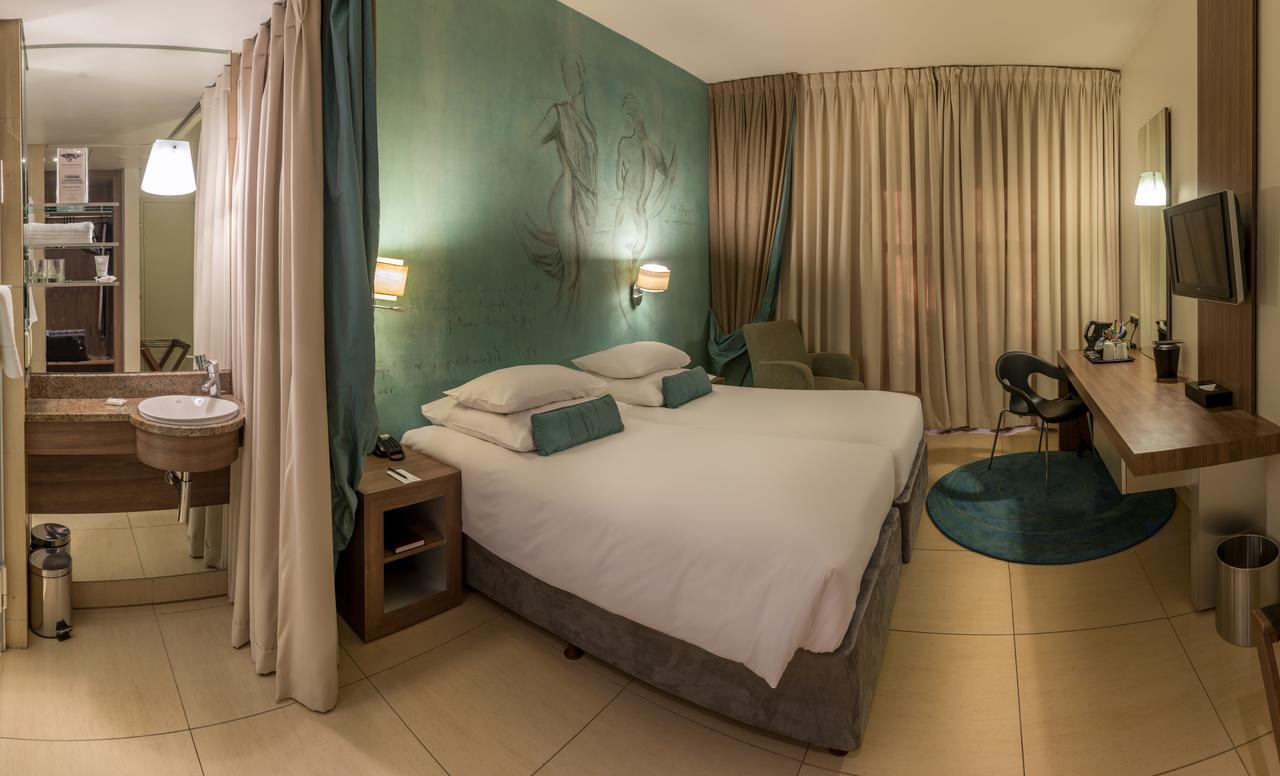 Metcourt At Emperors Palace Kempton Park Extérieur photo