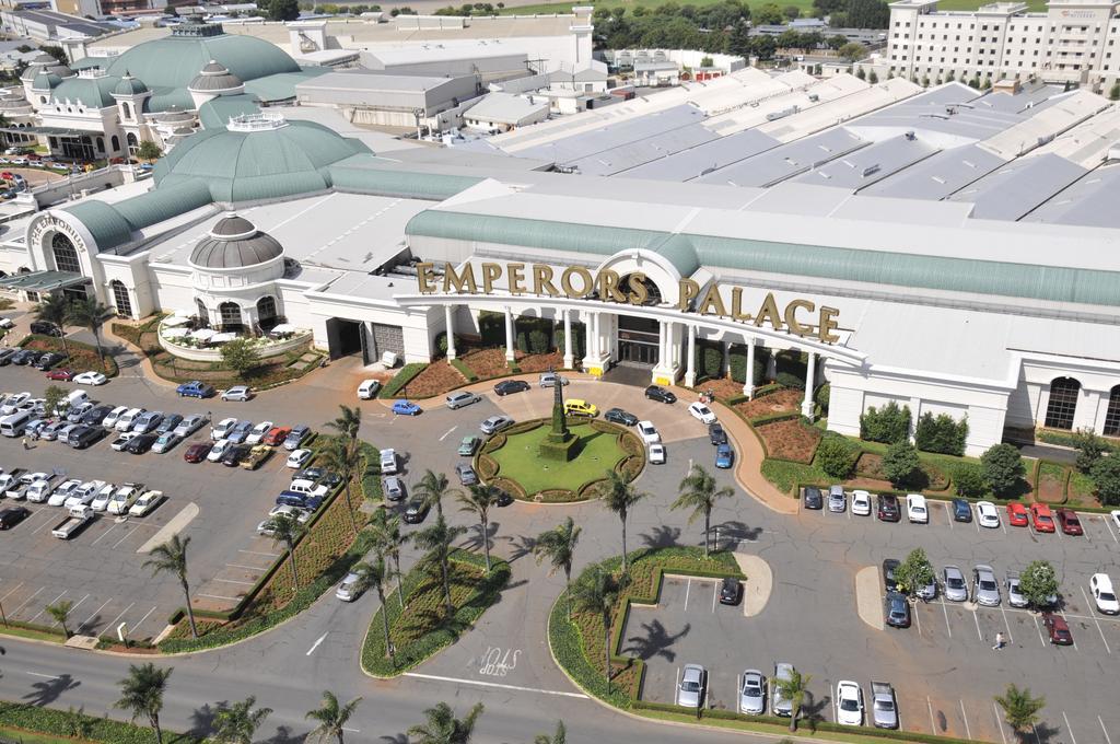 Metcourt At Emperors Palace Kempton Park Extérieur photo