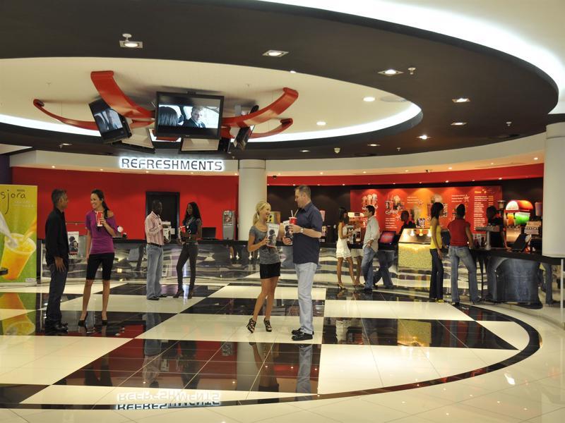 Metcourt At Emperors Palace Kempton Park Extérieur photo