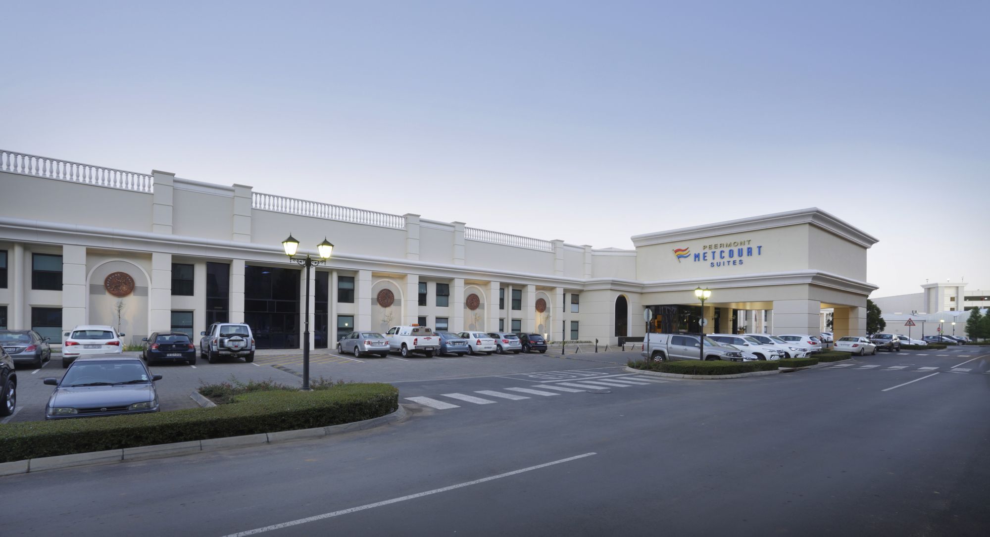 Metcourt At Emperors Palace Kempton Park Extérieur photo